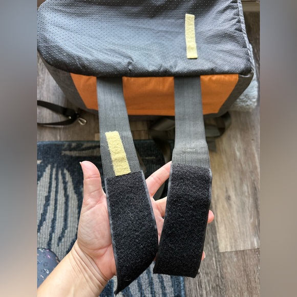 Dog Car Seat for Small Dog Center Console Seat Pet Booster - Picture 10 of 16